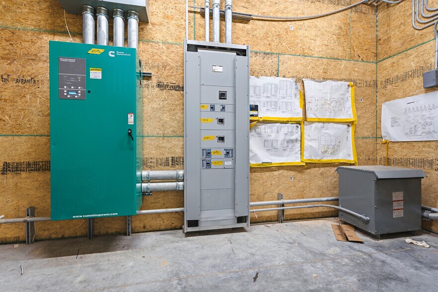 More Photos Of 22900 W Skelly Rd, Haskell Light Manufacturing For Sale