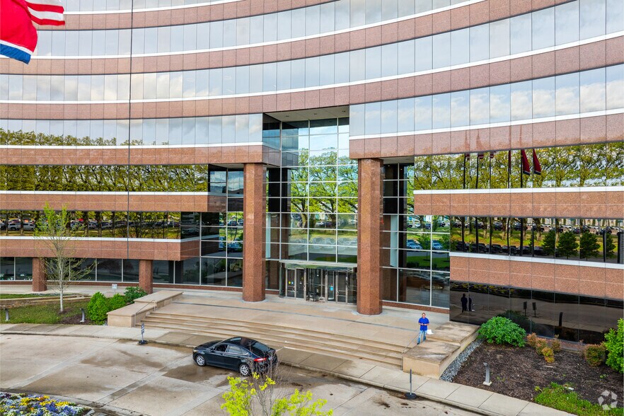 More Photos Of 6075 Poplar Ave, Memphis Coworking Space