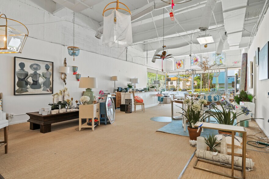More Photos Of 117 NE 5th Ave, Delray Beach Storefront Retail Office For Sale