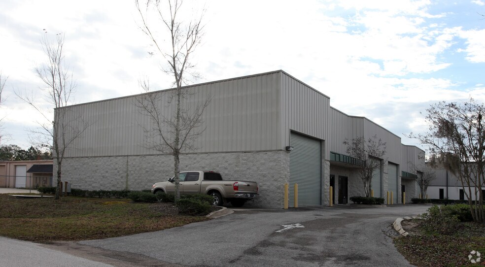 Primary Photo Of 11235 Distribution Ave, Jacksonville Warehouse For Lease