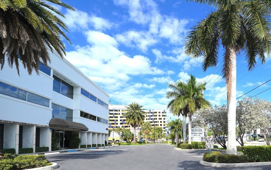 More Photos Of 1995 E Oakland Park Blvd, Fort Lauderdale Loft Creative Space For Sale