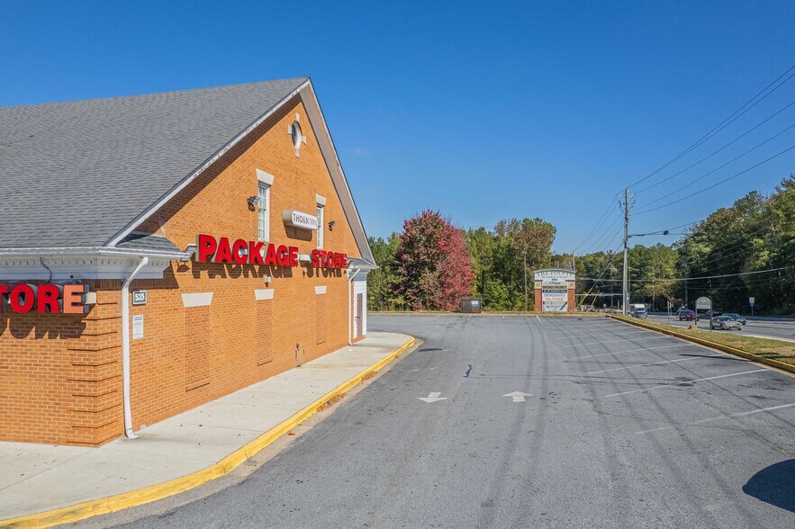 More Photos Of 535 Maxham Rd, Austell Storefront Retail Office For Sale