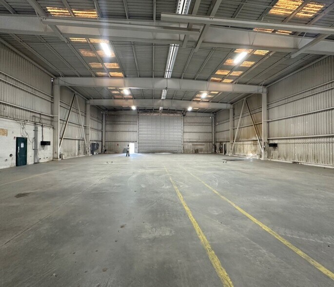 More Photos Of 23447 Cajalco Rd, Perris Manufacturing For Sale