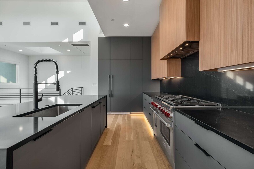 More Photos Of 1017 12th Ave S, Nashville Apartments For Sale