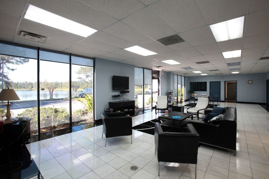 More Photos Of 8256 Exchange Dr, Orlando Unknown For Lease