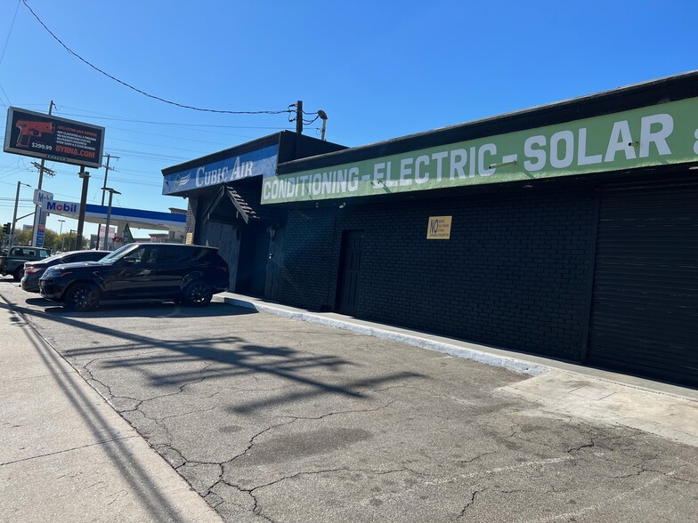 Primary Photo Of 9121 Woodman Ave, Arleta Storefront Retail Office For Sale