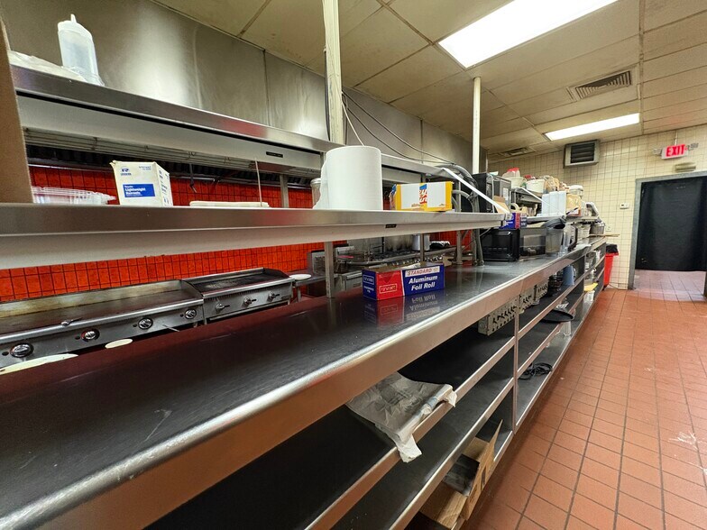 More Photos Of 762 Roebling Ave, Trenton General Retail For Sale