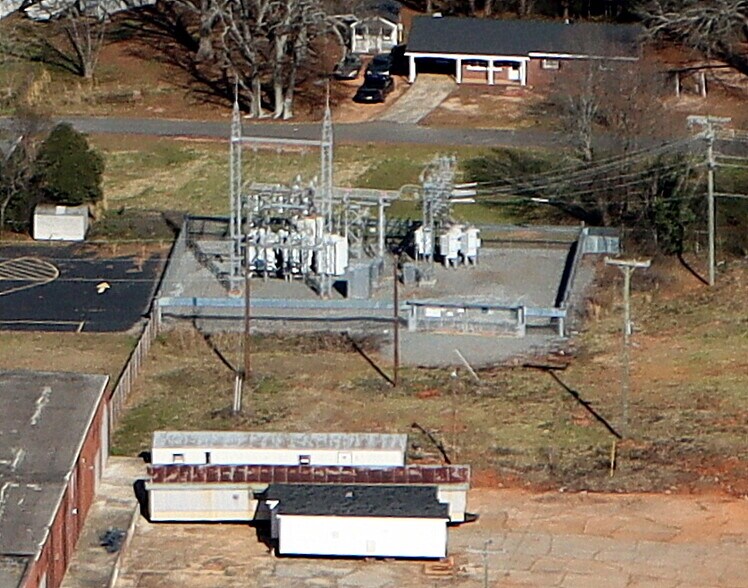 More Photos Of 2115 S McDuffie St, Anderson Manufacturing For Sale