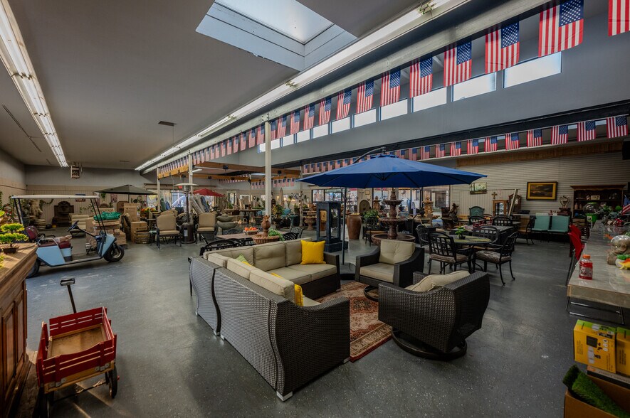 More Photos Of 9445 Foothill Blvd, Rancho Cucamonga Storefront For Lease