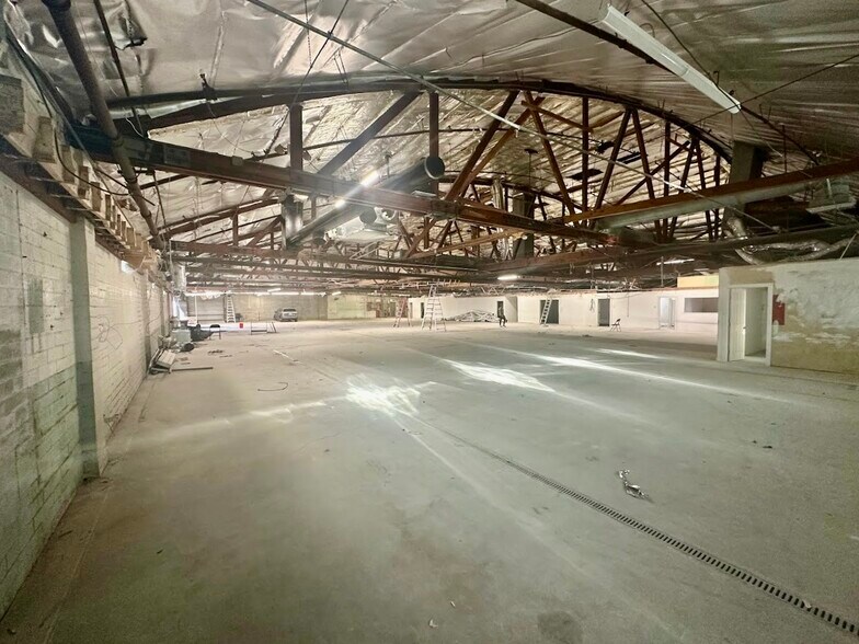 More Photos Of 1901 1st St, San Fernando Manufacturing For Sale