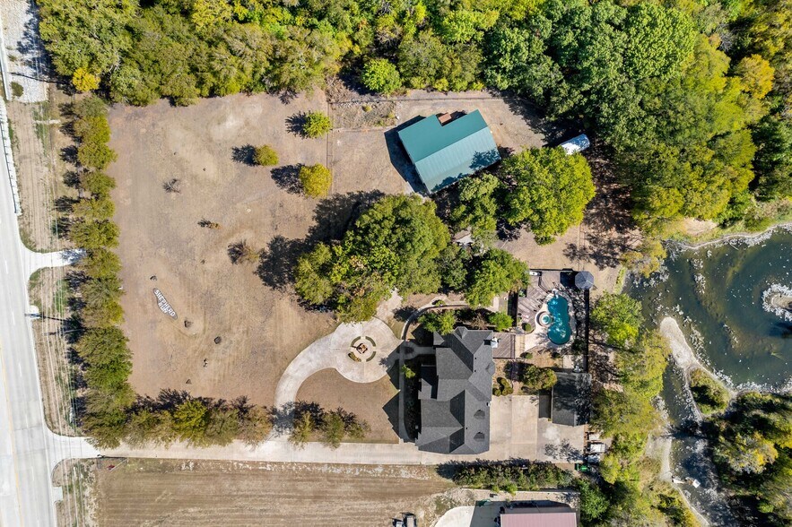 More Photos Of 12900 FM 121, Van Alstyne Lodge Meeting Hall For Sale