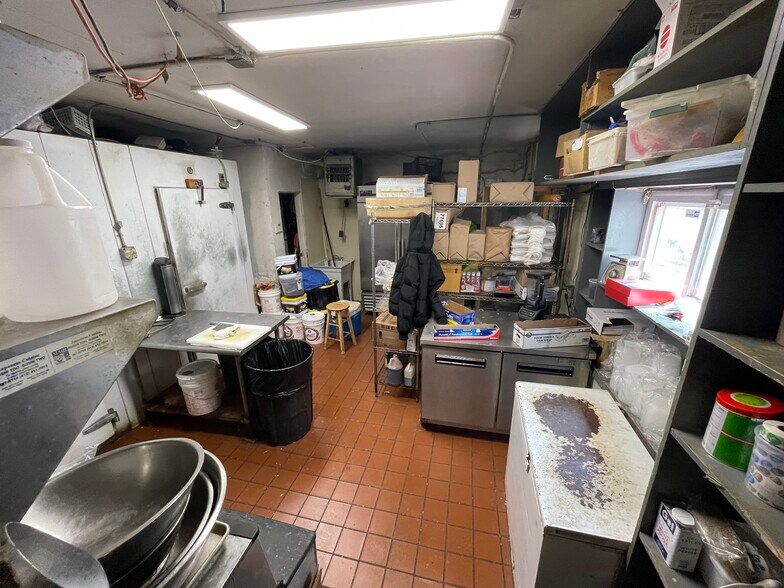 More Photos Of 5432 Walnut St, Pittsburgh Restaurant For Lease
