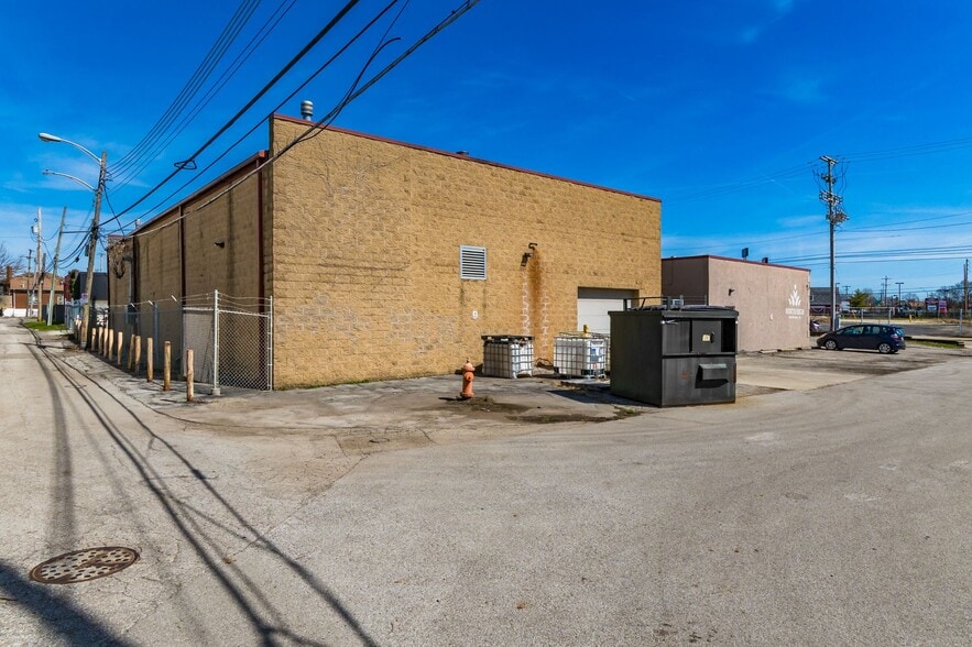 More Photos Of 1125 Cleveland Ave, Columbus Warehouse For Sale