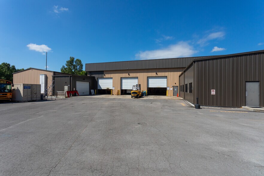 More Photos Of 540 Collins Park Dr, Antioch Industrial For Lease