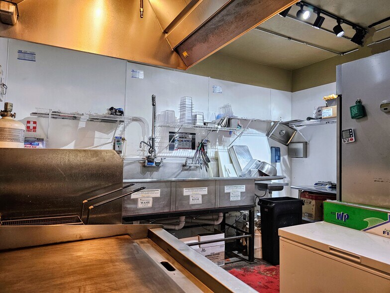 More Photos Of 97 Center Ave, Bisbee Restaurant For Sale