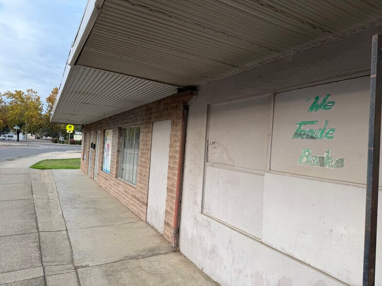 More Photos Of 217 Percy Ave, Yuba City Storefront For Sale