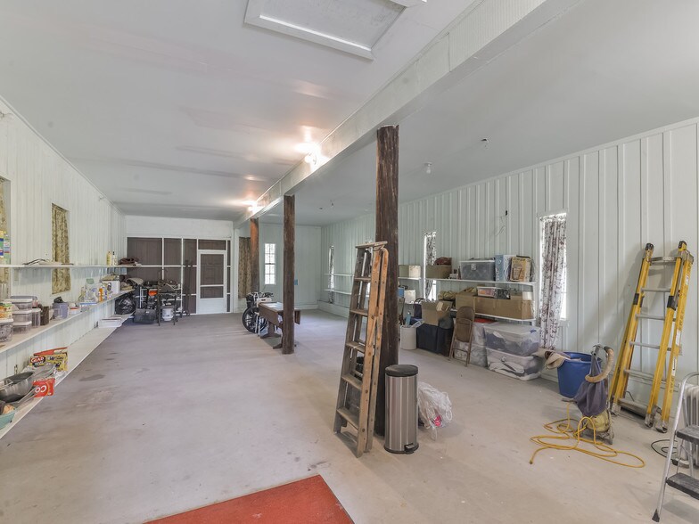 More Photos Of 11304 Fostoria Rd, Cleveland Land For Sale