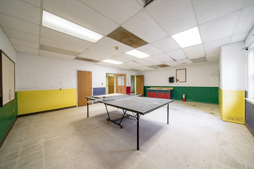 More Photos Of 4323 Primrose Rd, Columbus Religious Facility For Sale