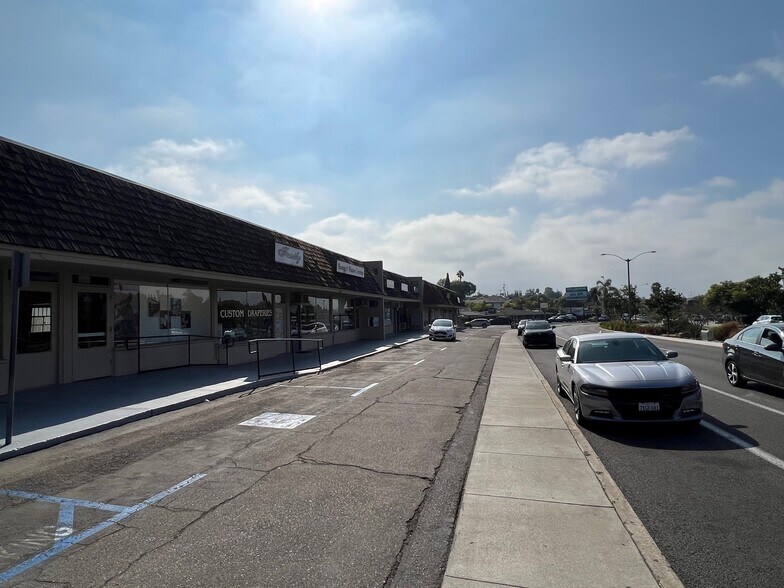 More Photos Of 7097-7147 University Ave, La Mesa Storefront For Lease