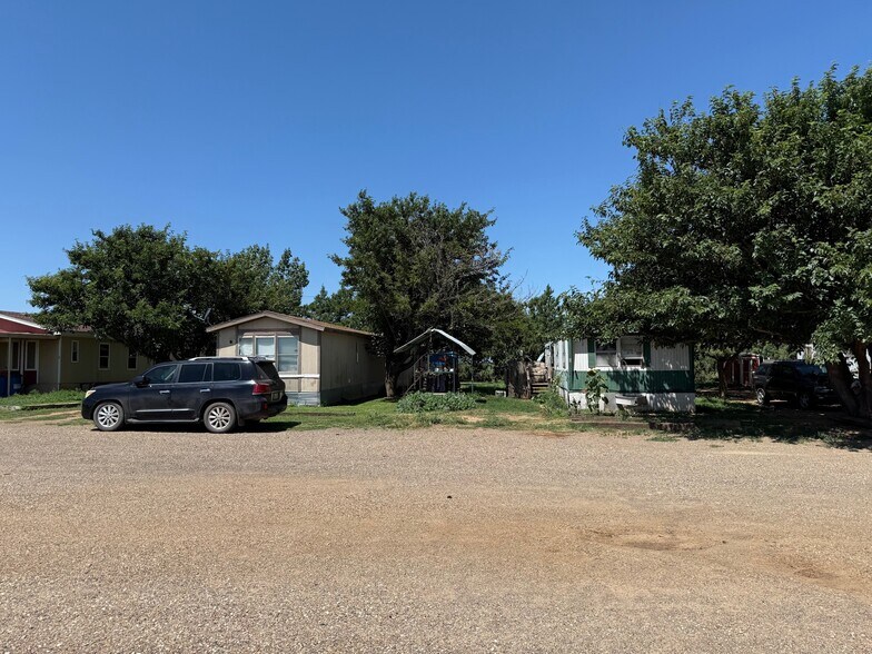 More Photos Of 1530 Interstate Highway 27, Hale Center Manufactured Housing Mobile Home Park For Sale