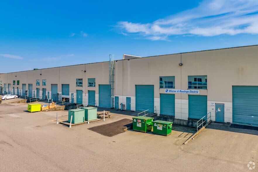More Photos Of 1647 Broadway St, Port Coquitlam Warehouse For Lease