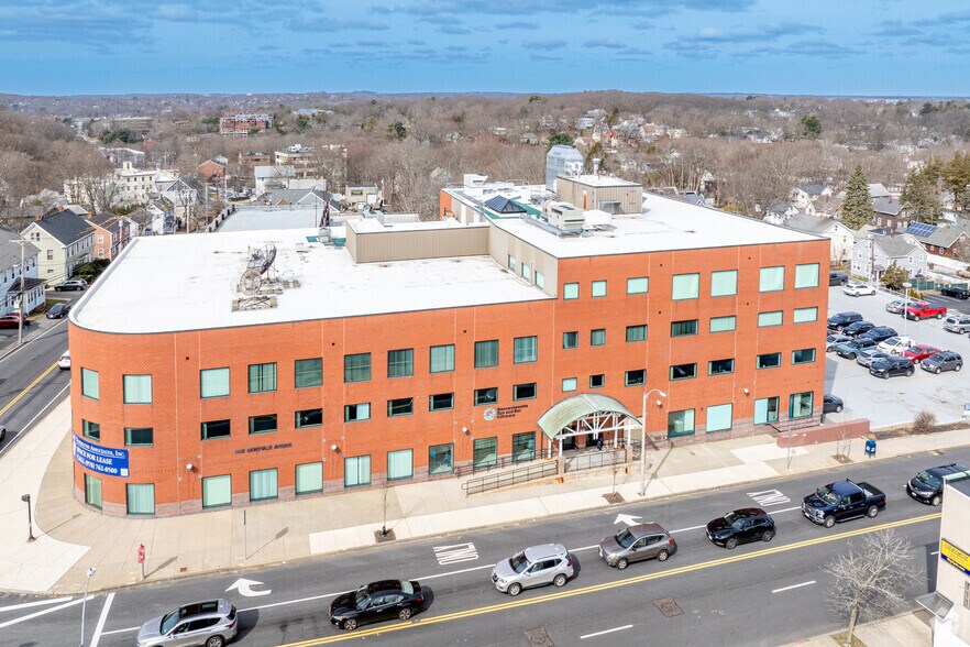 More Photos Of 1 Montvale Ave, Stoneham Medical For Lease