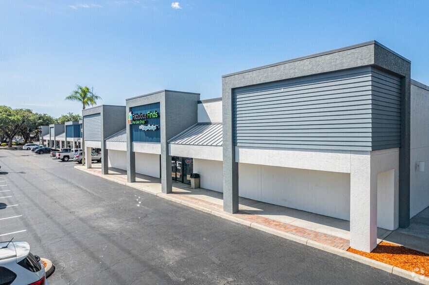 More Photos Of 1931 Tamiami Trl, Port Charlotte Unknown For Lease