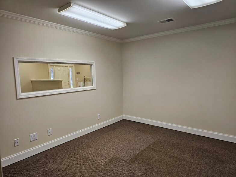 More Photos Of 301 Ramblin Rd, West Columbia Office For Sale