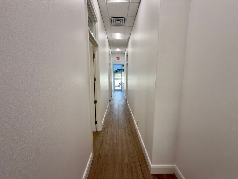 More Photos Of 36164 Emerald Coast Pky, Destin Freestanding For Lease