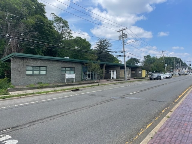 More Photos Of 570 Broadway, Amityville Office For Sale