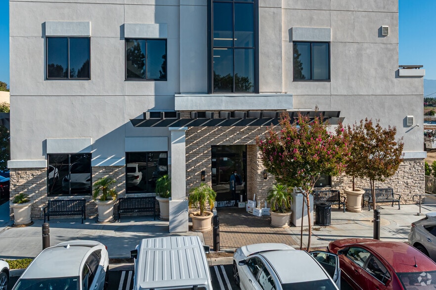 More Photos Of 5562 Philadelphia St, Chino Medical For Sale