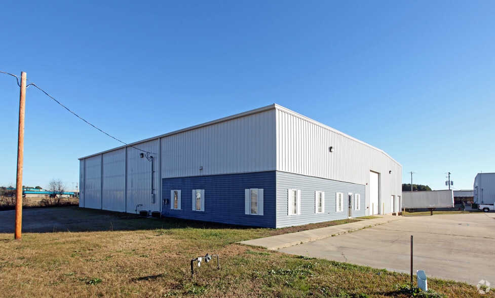 Primary Photo Of 2900 Benton H Green Blvd, Richland Distribution For Lease