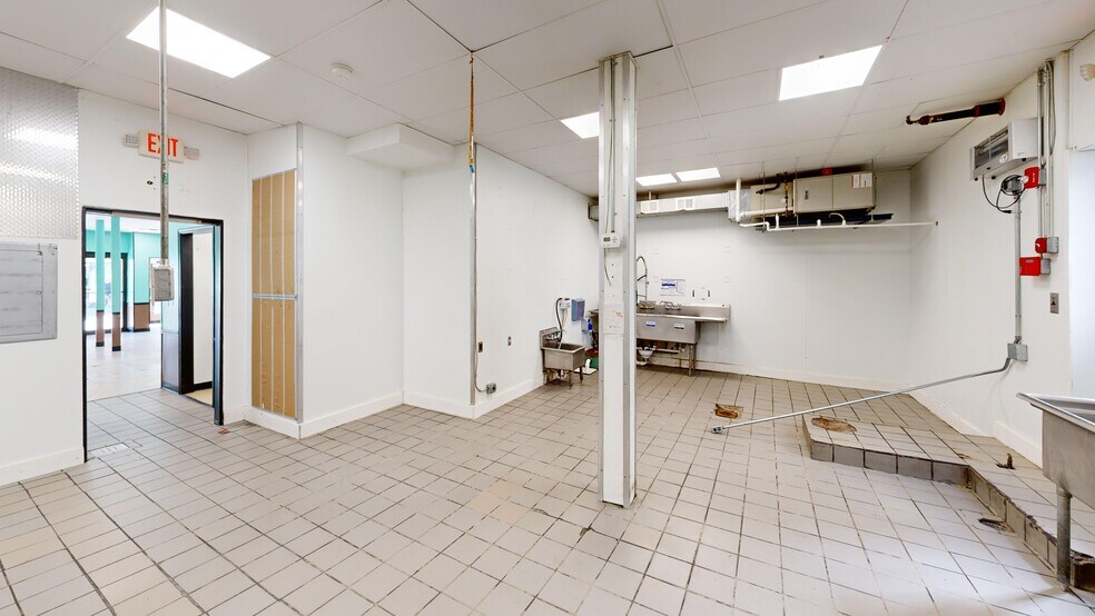 More Photos Of 32 Witherspoon St, Princeton Restaurant For Lease