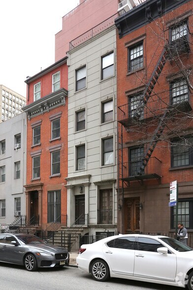 More Photos Of 248 E 33rd St, New York Apartments For Sale