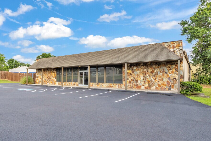 More Photos Of 10352 Atomic Rd, North Augusta Flex For Sale