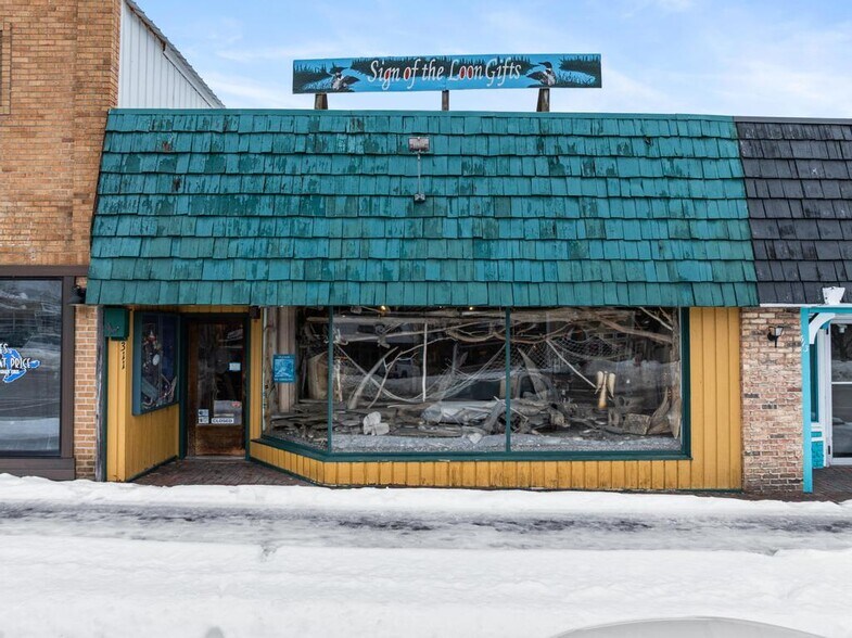 Primary Photo Of 311 E Central Ave, Mackinaw City Storefront For Sale