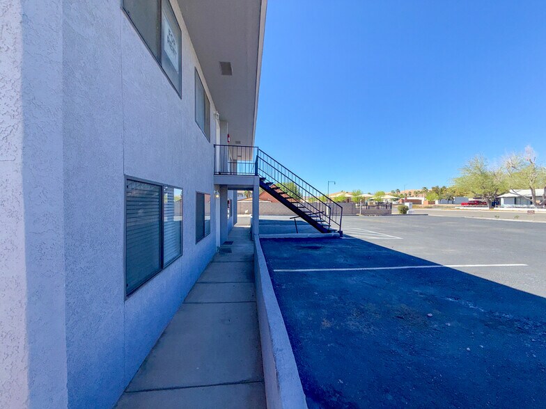 More Photos Of 126 E 1st North St, Mesquite Multifamily For Sale