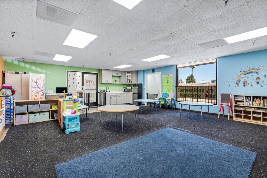 More Photos Of 6640 Redwood Dr, Rohnert Park Office For Sale