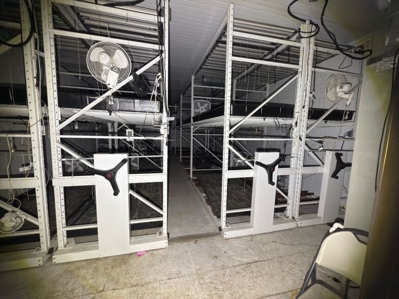 More Photos Of 3232 E I 240 Service Rd, Oklahoma City Warehouse For Lease