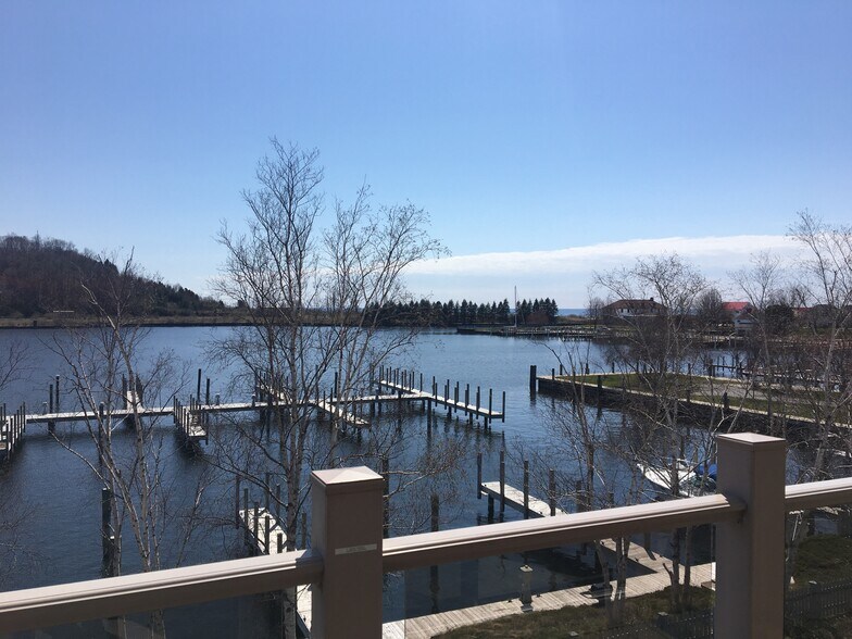 More Photos Of 310 Main St, Frankfort Storefront For Sale