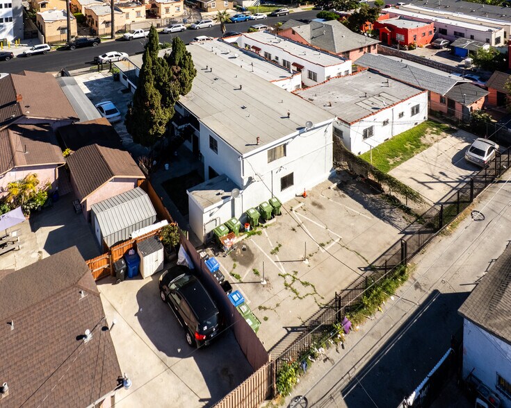 More Photos Of 732 W 76th St, Los Angeles Apartments For Sale