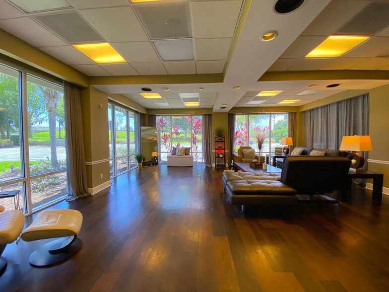 More Photos Of 1 Yacht Club Dr, Palm Coast Restaurant For Sale