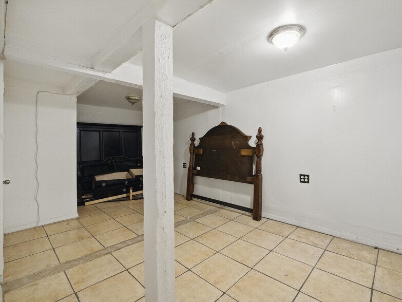 More Photos Of 904 Bergenline Ave, Union City Apartments For Sale