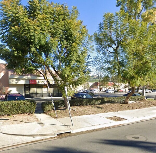 More Photos Of 2494 Stearns St, Simi Valley Freestanding For Lease
