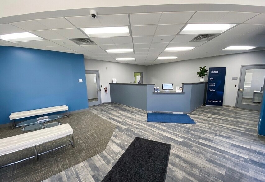 More Photos Of 650 Mondial Pky, Streetsboro Office For Sale