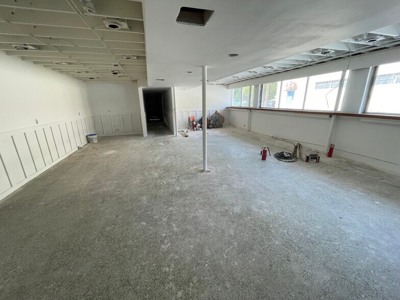 More Photos Of 1202 Simonton St, Key West Restaurant For Sale