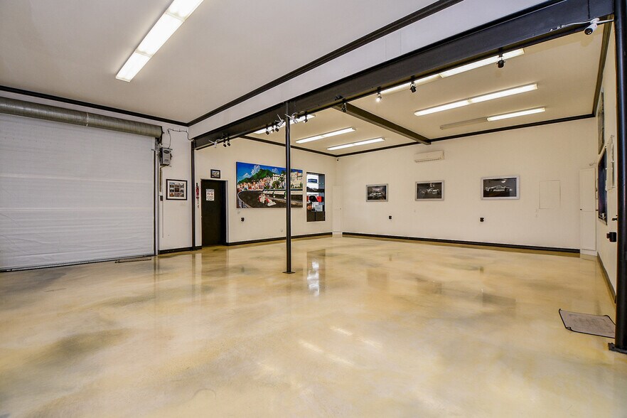 More Photos Of 4119 Allen St, Houston Office For Sale