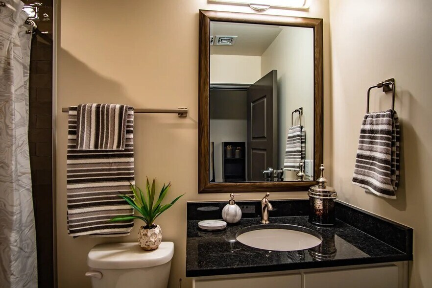 More Photos Of 619 E William St, Wichita Apartments For Sale