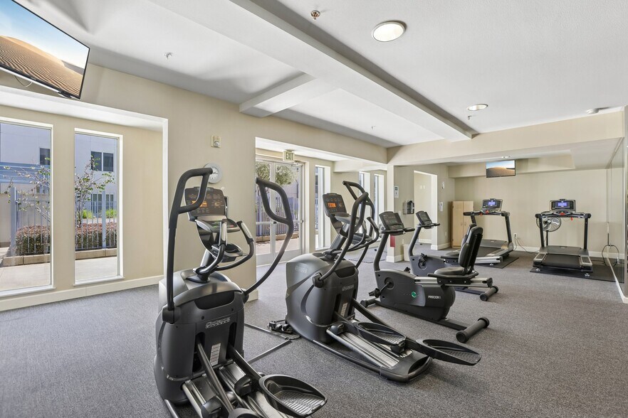 More Photos Of 46 W Julian St, San Jose Apartments For Sale