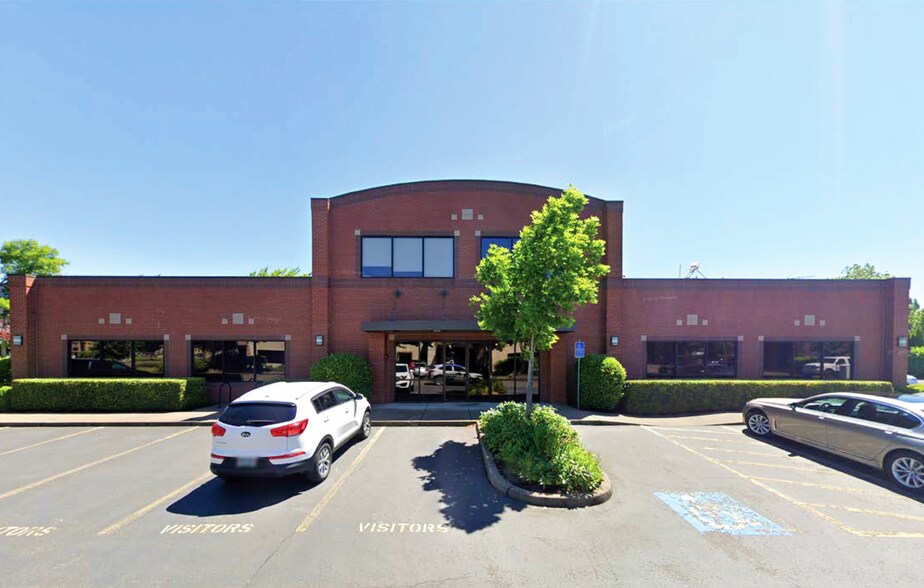 Primary Photo Of 2896 Crescent Ave, Eugene Office For Lease